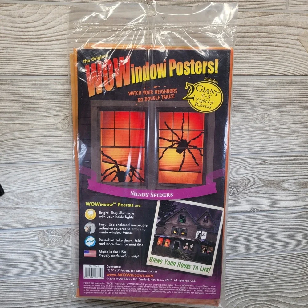 WOWindow Posters Shady Spiders Creepy‎ Light Up Halloween Window Decoration Vtg